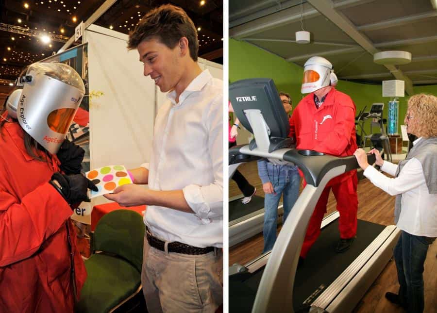 Altersanzug mieten für Jobmesse (links): der Moderator erläutert einem Schüler das Erlebnis Alter oder Gesundheitstag (rechts): Cardio auf dem Laufband ist mit Altersanzug viel anstrengender.